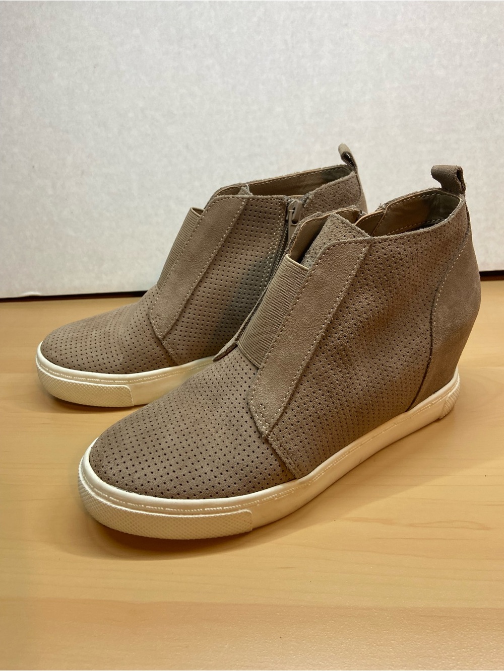 Steve Madden Taupe Perforated Wedge Sneaker Boots